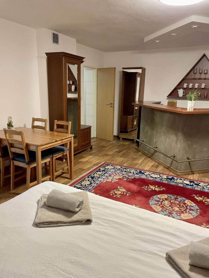 Apartman Lipa Mikulov Εξωτερικό φωτογραφία