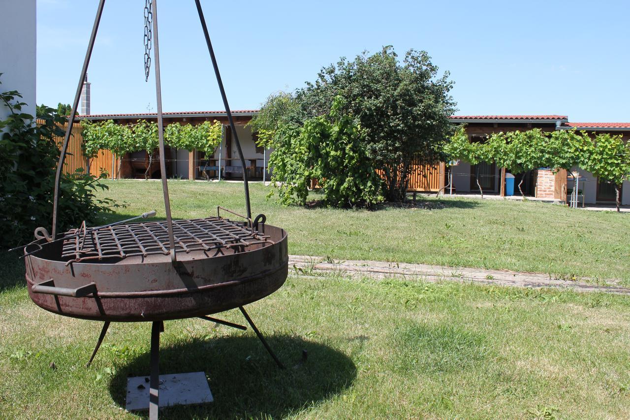 Apartman Lipa Mikulov Εξωτερικό φωτογραφία