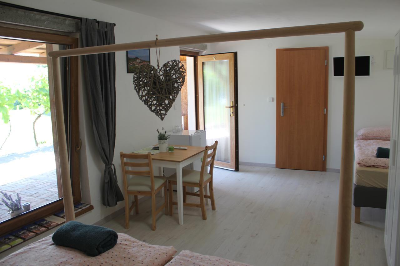 Apartman Lipa Mikulov Εξωτερικό φωτογραφία